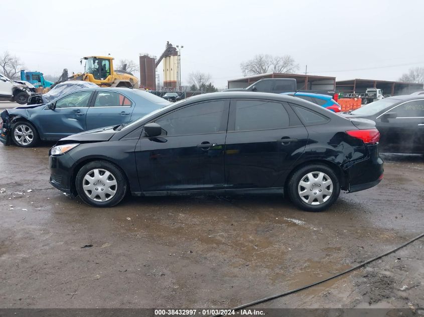 1FADP3E22JL322119 2018 Ford Focus S