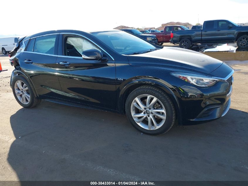 SJKCH5CP5JA059727 2018 Infiniti Qx30 Luxury