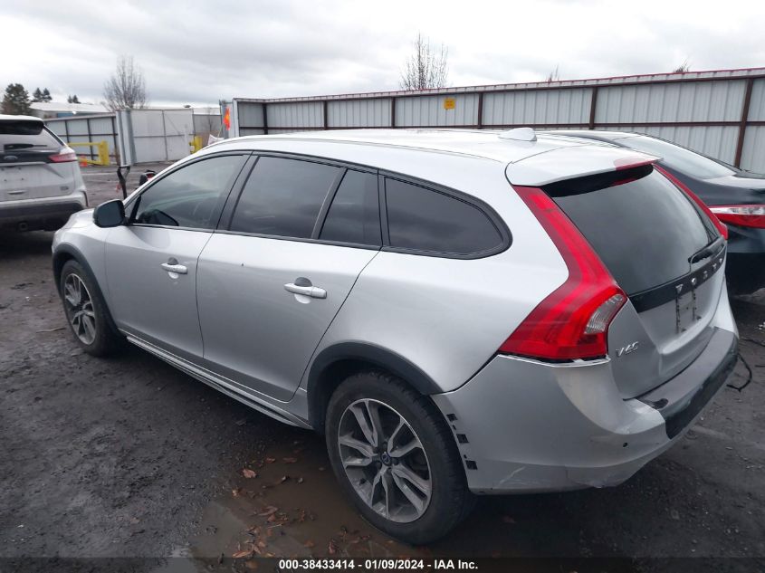 2017 Volvo V60 Cross Country T5 VIN: YV440MWK9H1024527 Lot: 38433414