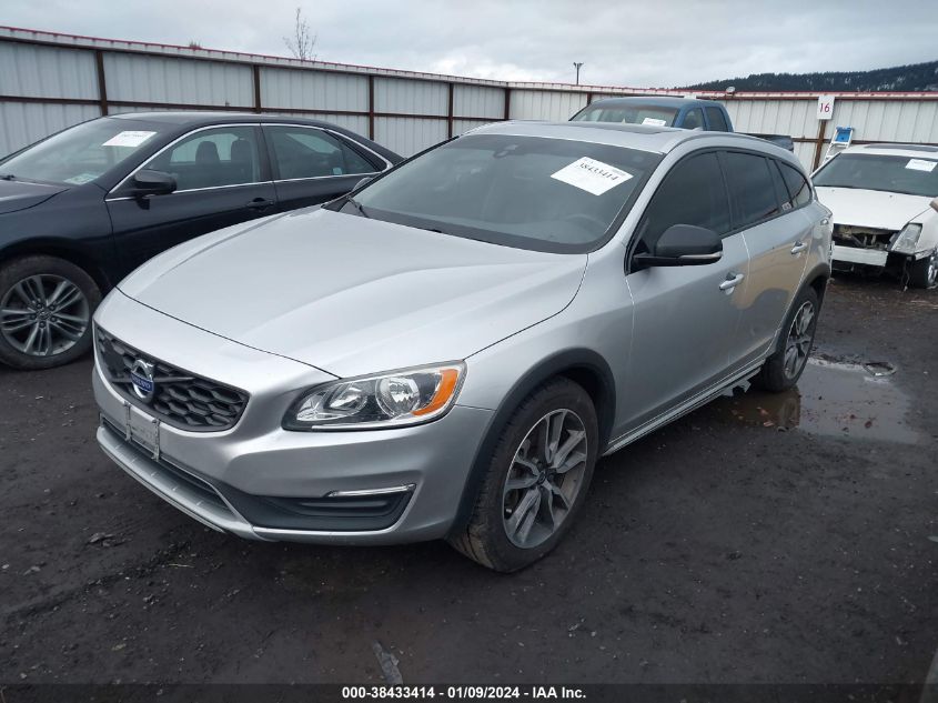 2017 Volvo V60 Cross Country T5 VIN: YV440MWK9H1024527 Lot: 38433414