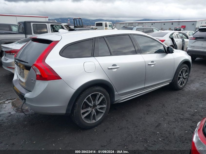 2017 Volvo V60 Cross Country T5 VIN: YV440MWK9H1024527 Lot: 38433414