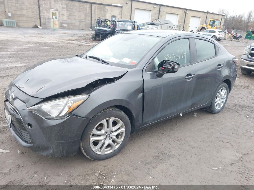 3MYDLBYVXHY151581 2017 Toyota Yaris Ia