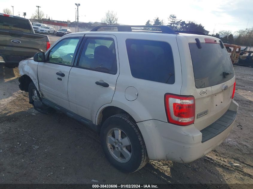 1FMCU0DG8BKA31928 2011 Ford Escape Xlt