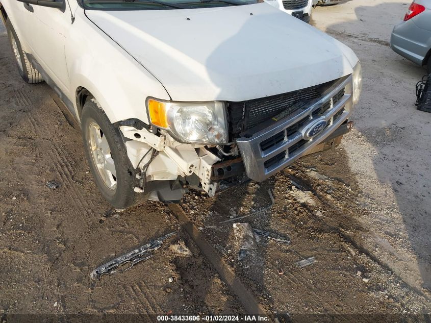 1FMCU0DG8BKA31928 2011 Ford Escape Xlt