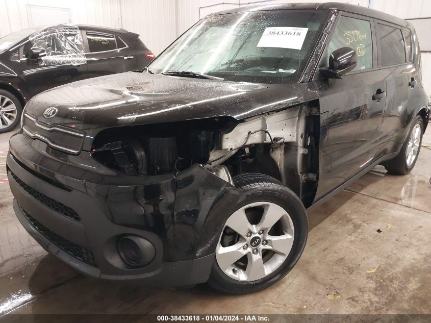 KNDJN2A27J7905796 2018 Kia Soul