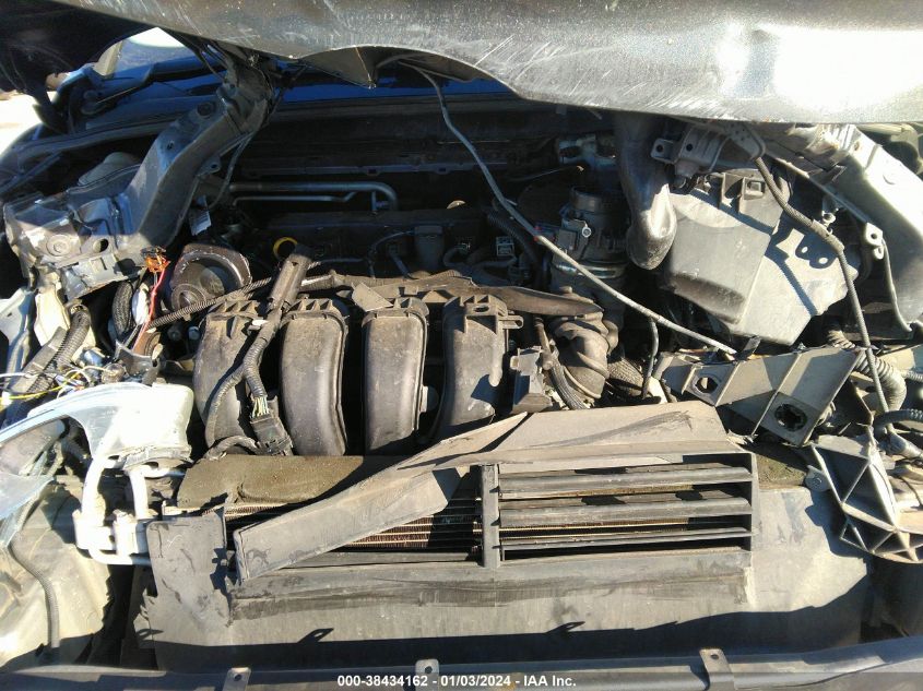 1FAHP3F24CL198051 2012 Ford Focus Se