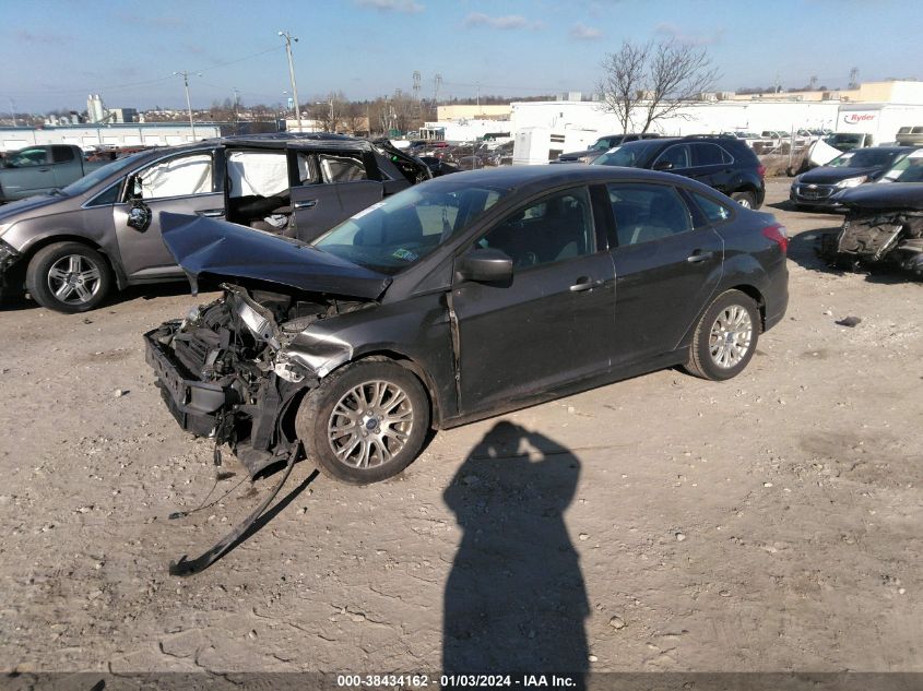 1FAHP3F24CL198051 2012 Ford Focus Se