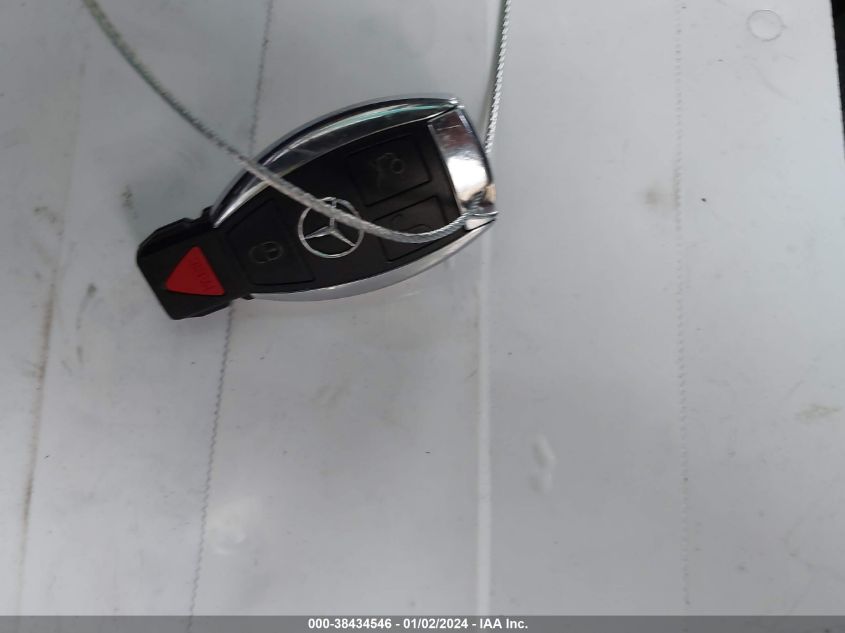 2014 MERCEDES-BENZ S 550 WDDUG8CB8EA042240