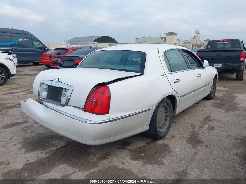 2001 Lincoln Town Car Executive VIN: 1LNHM81W21Y720052 Lot: 38434827