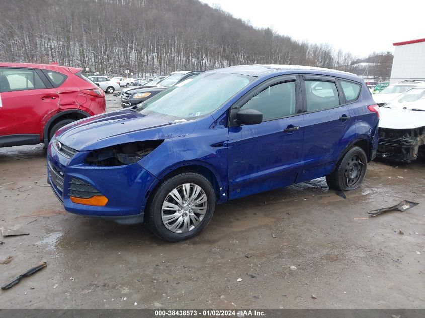 2013 Ford Escape S VIN: 1FMCU0F77DUB15937 Lot: 38438573