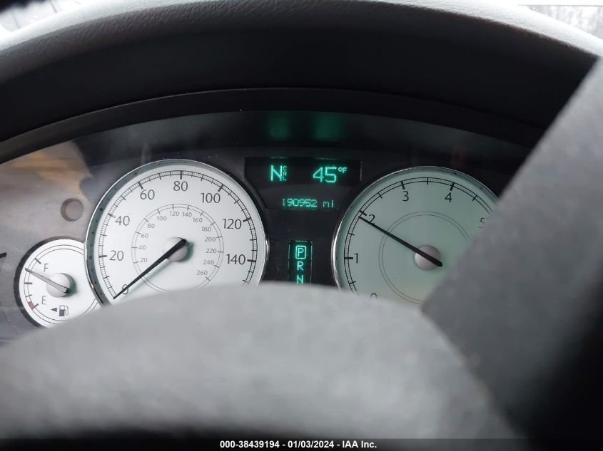 2005 Chrysler 300C VIN: 2C3AA63H15H615296 Lot: 38439194