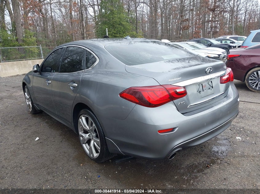 2016 INFINITI Q70 VIN: JN1BY1AR1GM270932
