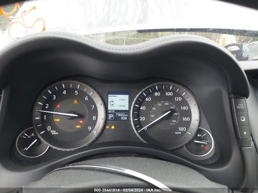 2016 INFINITI Q70 VIN: JN1BY1AR1GM270932