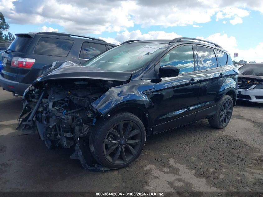 1FMCU9GD3JUA72170 2018 Ford Escape Se