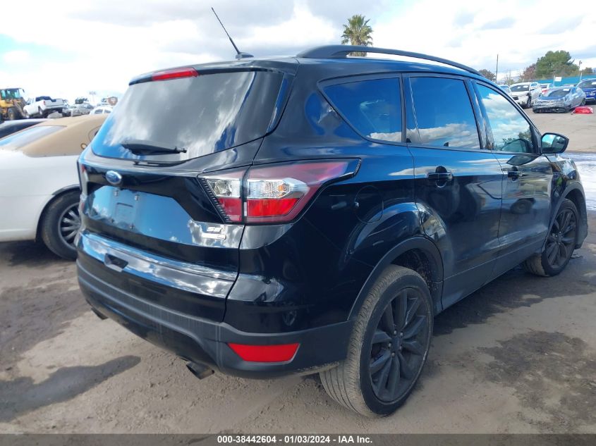 1FMCU9GD3JUA72170 2018 Ford Escape Se