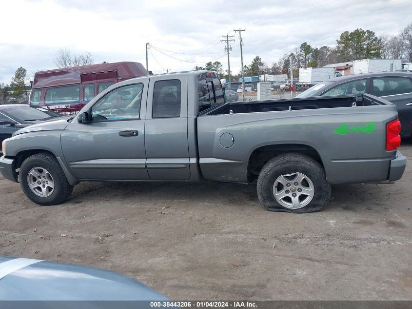 2005 Dodge Dakota Slt VIN: 1D7HW42N15S209752 Lot: 38443206