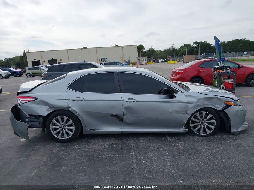 4T1B11HK8JU112441 2018 Toyota Camry Le