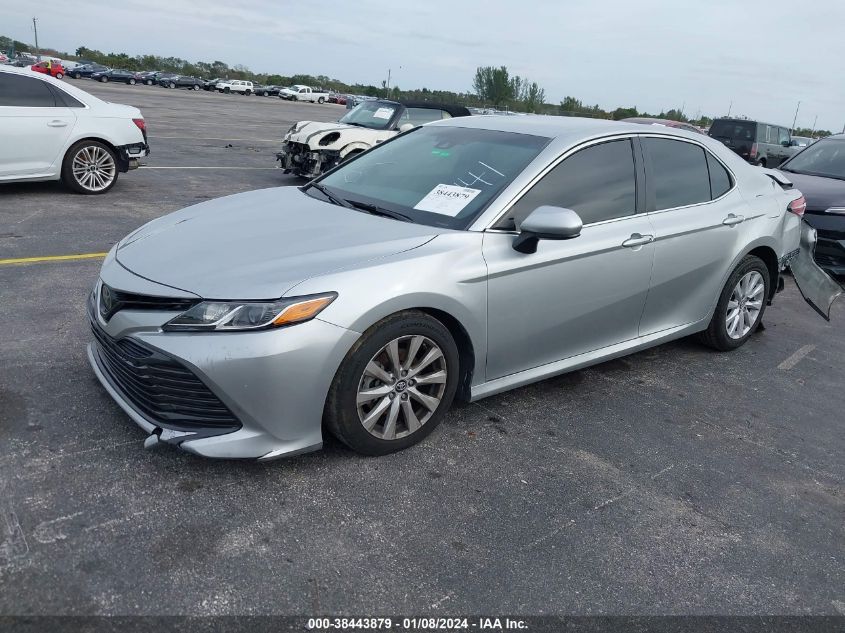 2018 Toyota Camry Le VIN: 4T1B11HK8JU112441 Lot: 38443879