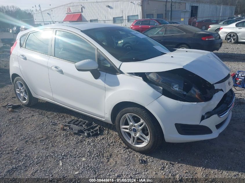 3FADP4EJ1KM125617 2019 Ford Fiesta Se