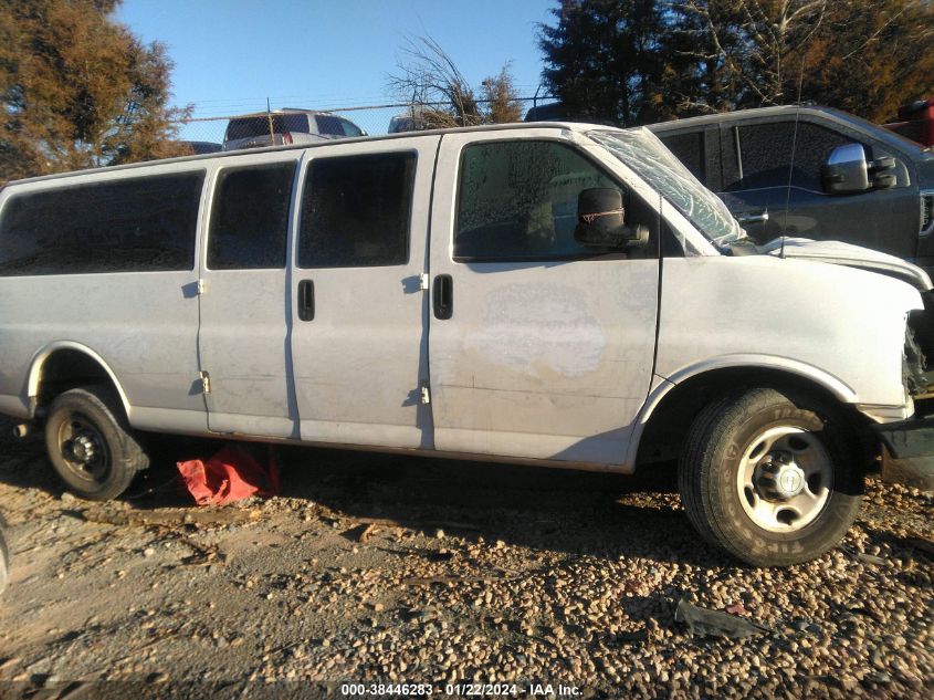 VIN 1GAZGPFG7J1309713 2018 Chevrolet Express 3500, LT no.13