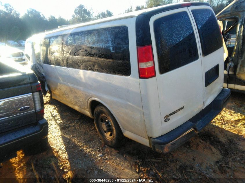 VIN 1GAZGPFG7J1309713 2018 Chevrolet Express 3500, LT no.3