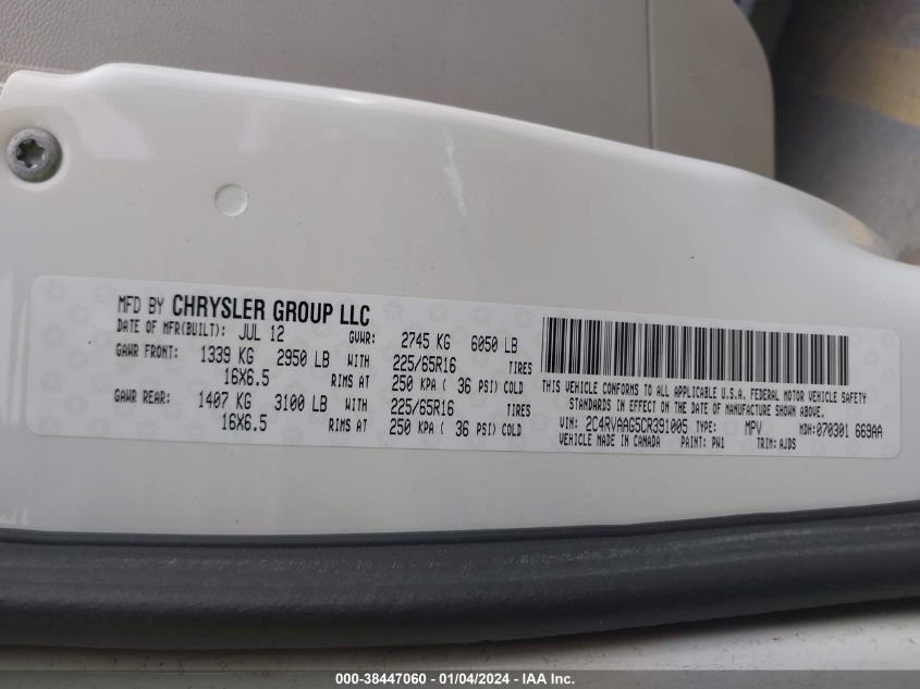 2C4RVAAG5CR391005 2012 Volkswagen Routan S