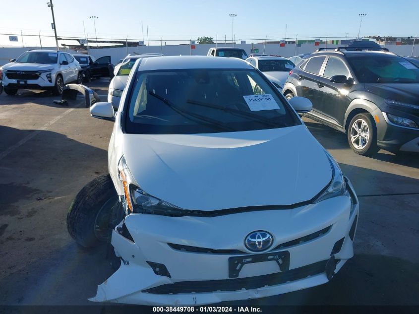 JTDKARFU5H3050097 2017 Toyota Prius Three