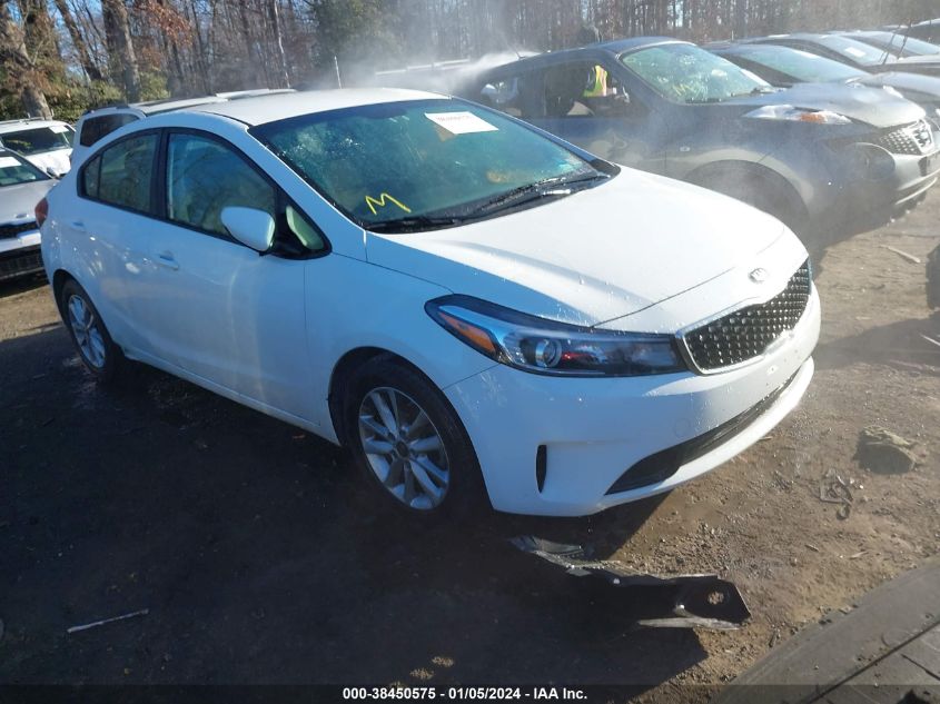 2017 Kia Forte S VIN: 3KPFL4A7XHE107886 Lot: 38450575