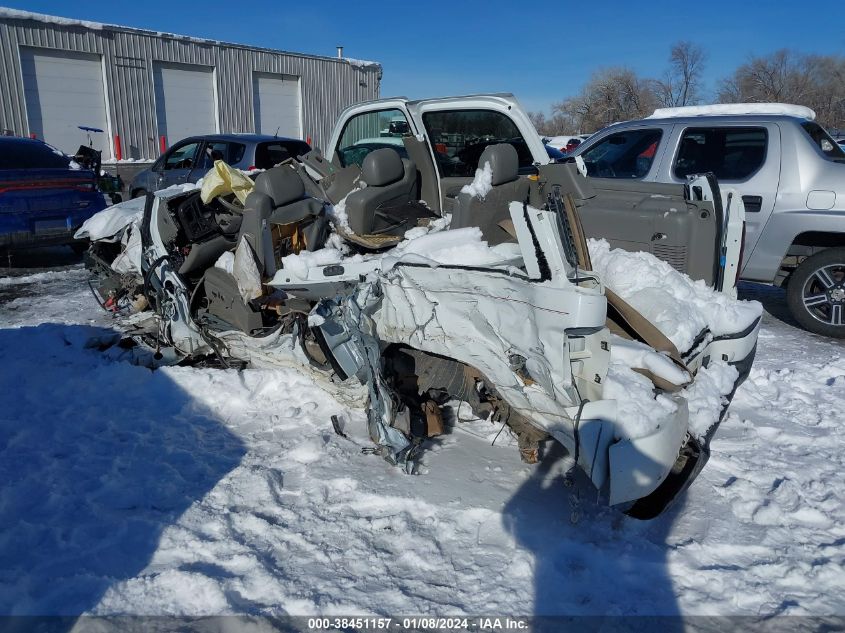 2003 GMC Yukon Denali VIN: 1GKEK63U53J115052 Lot: 38451157