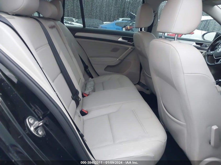 2015 VOLKSWAGEN GOLF SPORTWAGEN TDI S 4-DOOR - 3VWCA7AU8FM518574