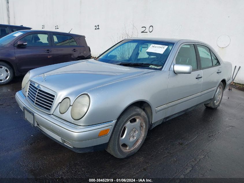 1999 Mercedes-Benz E 430 VIN: WDBJF70H7XA726524 Lot: 38452919