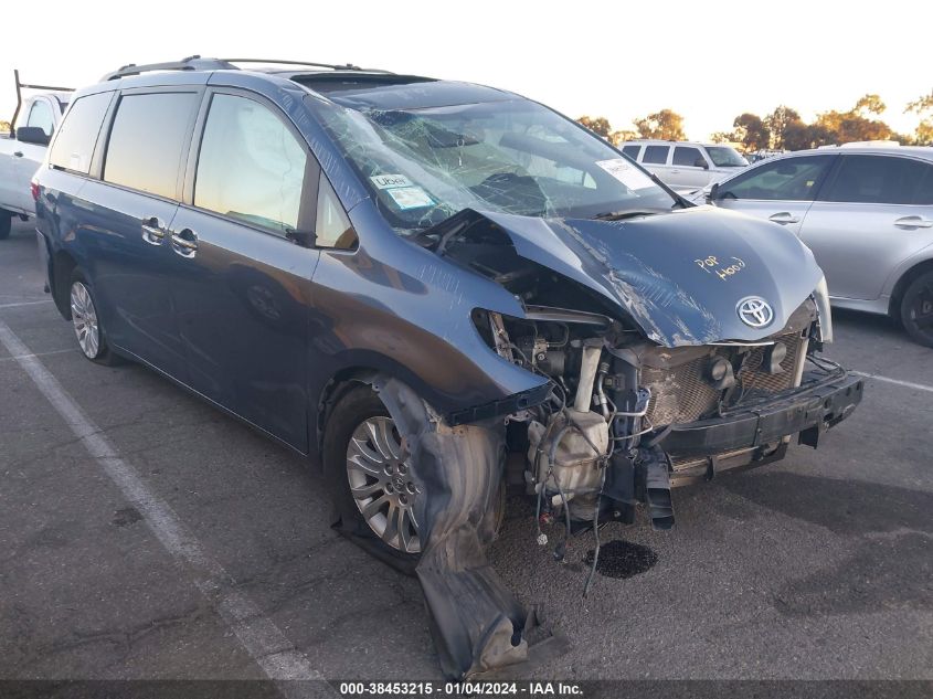 5TDYK3DC8GS753723 2016 Toyota Sienna Xle 8 Passenger