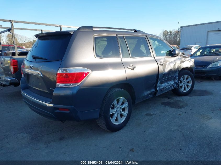 2011 Toyota Highlander Base V6 VIN: 5TDBK3EH2BS055889 Lot: 38453408