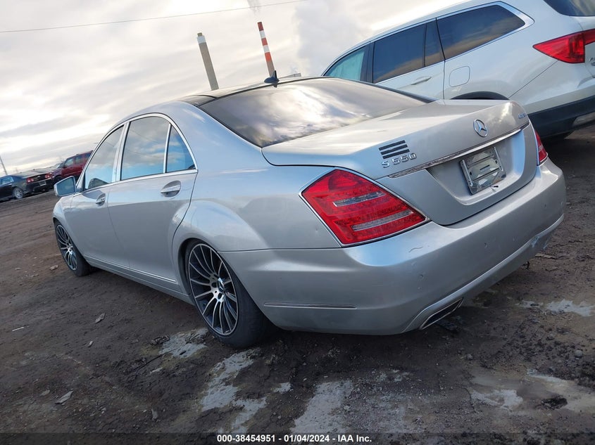 2013 MERCEDES-BENZ S 550 4MATIC WDDNG9EB0DA513044