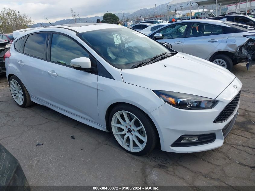 1FADP3L9XJL247511 2018 Ford Focus St