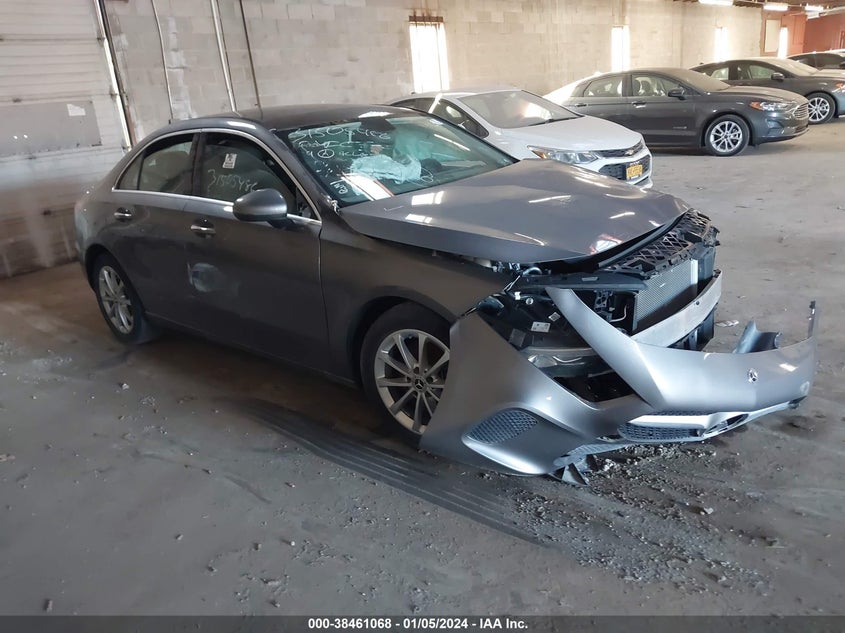 2019 Mercedes-Benz A 220 VIN: WDD3G4EB1KW033749 Lot: 38461068