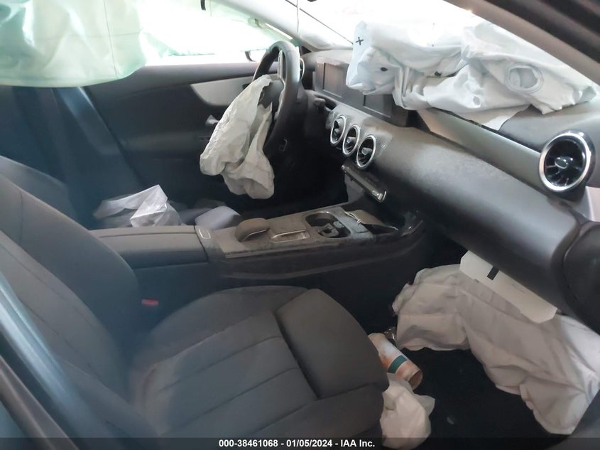 2019 Mercedes-Benz A 220 VIN: WDD3G4EB1KW033749 Lot: 38461068