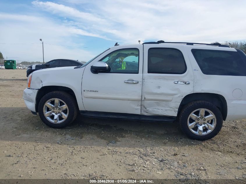 2008 GMC Yukon Slt VIN: 1GKFK13028R137944 Lot: 38462938