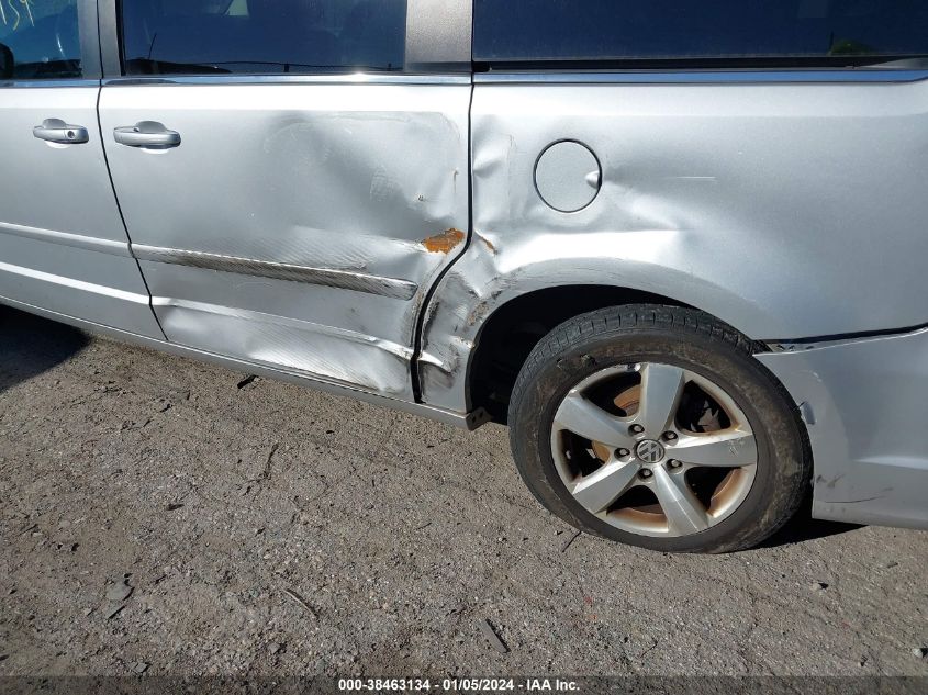 2010 Volkswagen Routan Se VIN: 2V4RW3D12AR272542 Lot: 38463134