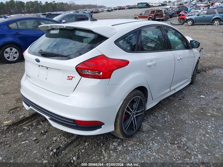 1FADP3L97JL309527 2018 FORD FOCUS ST photo no. 4