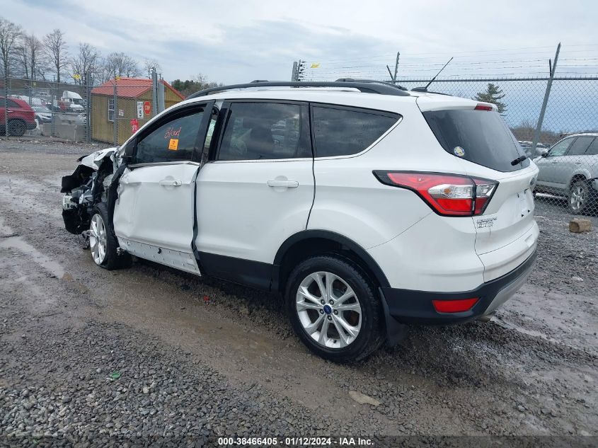 1FMCU9GD0JUA62275 2018 Ford Escape Se