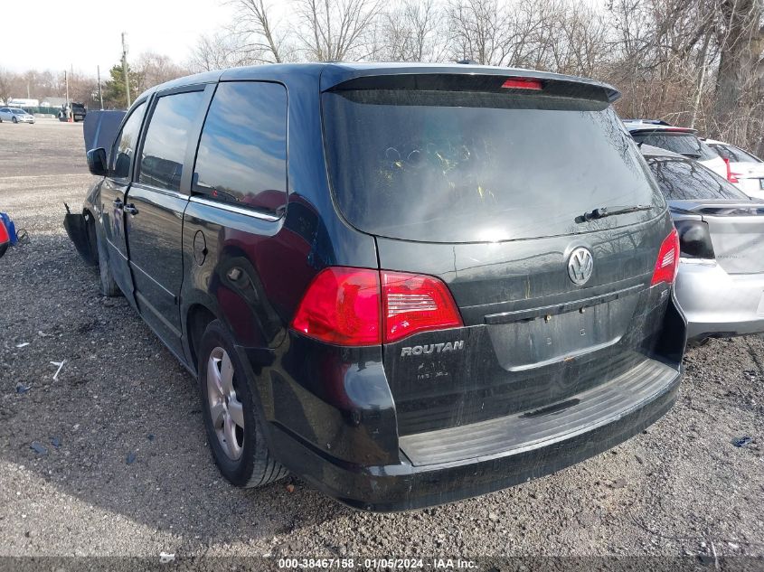 2V4RW3D1XAR209401 2010 Volkswagen Routan Se