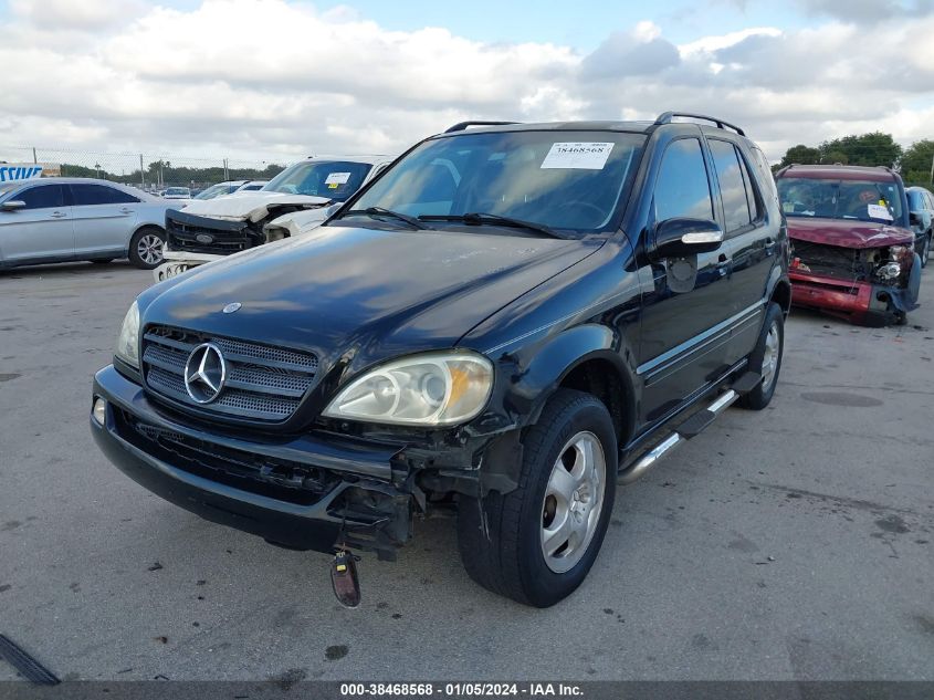 4JGAB54E02A320669 2002 Mercedes-Benz M-Class Base (A5)