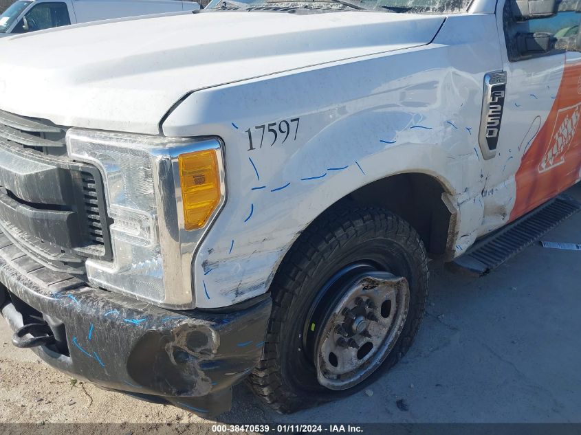 1FDBF2A6XHEC86598 2017 Ford F-250 Xl