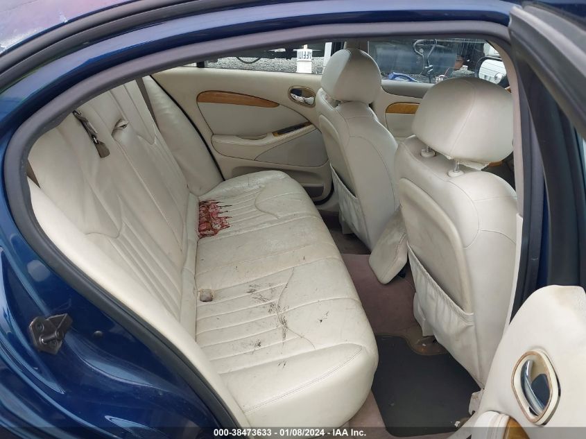 2000 Jaguar S-Type 4.0L V8 VIN: SAJDA01DXYGL75897 Lot: 38473633