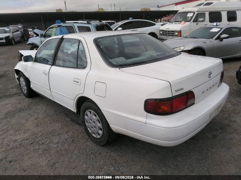 1995 Toyota Camry Le VIN: 4T1SK12E3SU534747 Lot: 38475944