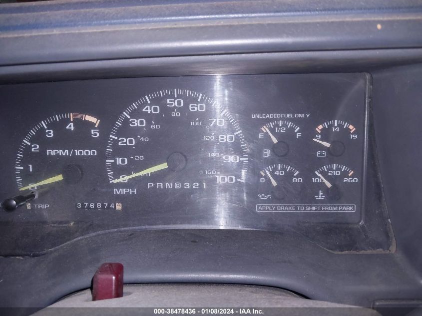 1GKEC16KXSJ744735 1995 GMC Suburban C1500