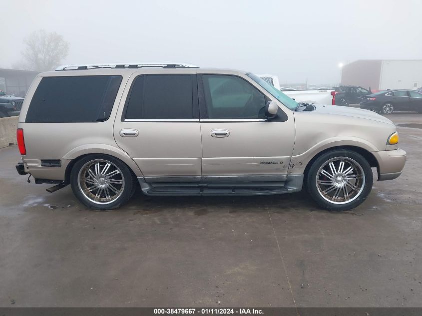 5LMFU28A8YLJ22552 2000 Lincoln Navigator