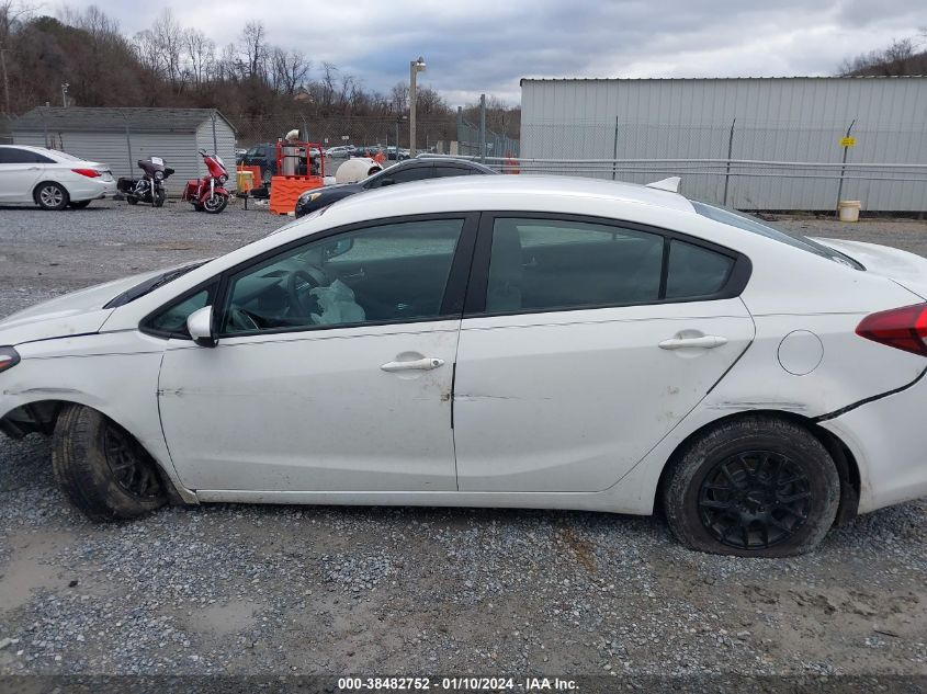 2018 Kia Forte Lx VIN: 3KPFK4A71JE218710 Lot: 38482752