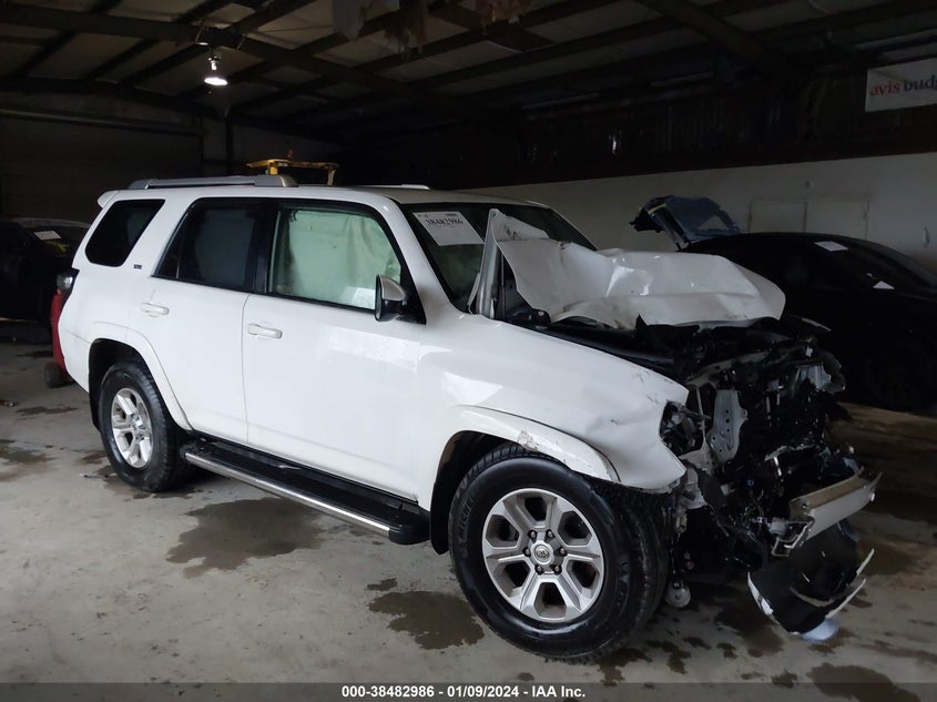 JTEZU5JR0E5077513 2014 Toyota 4Runner Sr5